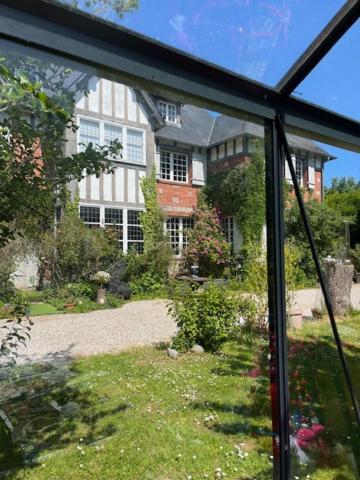 Chambres D'Hotes & Spa Le Chat Chez Qui J'Habite Saint-Aubin-sur-Mer  Eksteriør billede